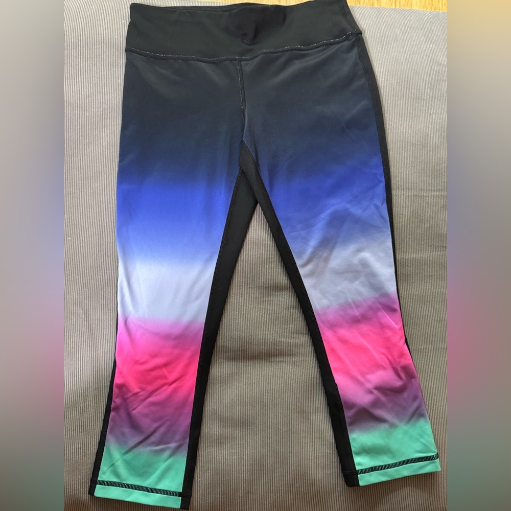 Gradient Leggings with Black Waistband Cropped